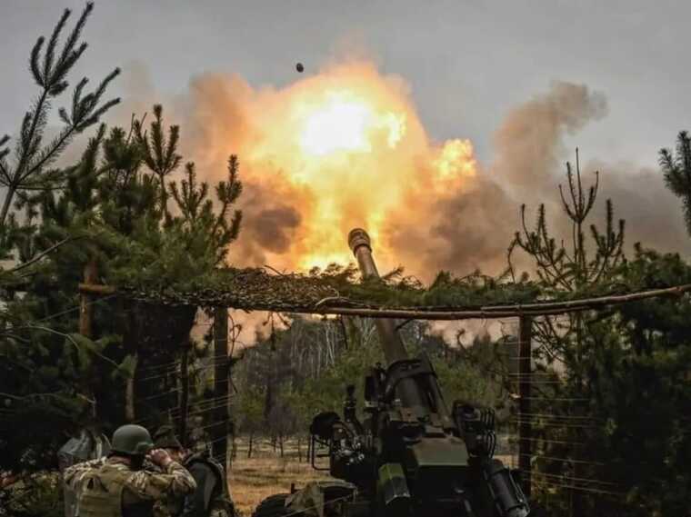 Знищують все, що знаходять: українські артилеристи показали ефектні удари по ворогу
