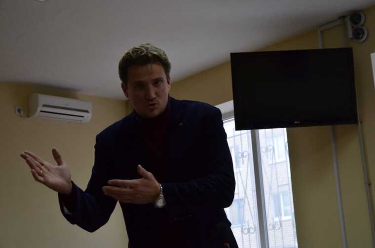 Ексадвокату Шарія та Медведчука висунули підозру