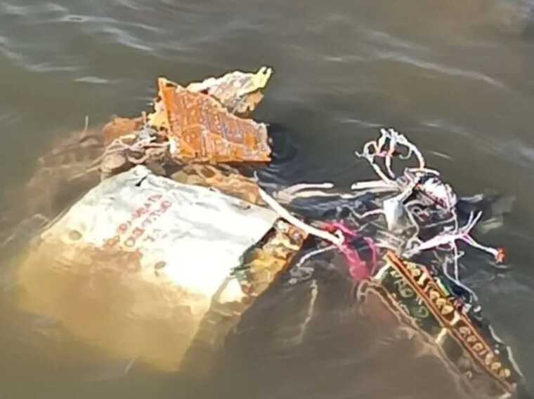 У Молдові уламки ракети знайшли в озері: їхнім вивченням займаються фахівці