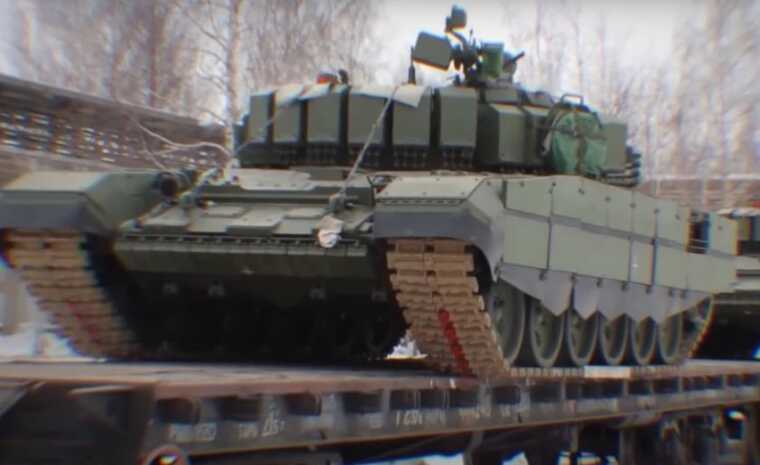 Можливостей достатньо: РФ має тисячі бронемашин на полігонах і випускає нові, — ЗМІ