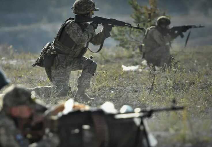 Украинские воины уничтожают танки оккупантов