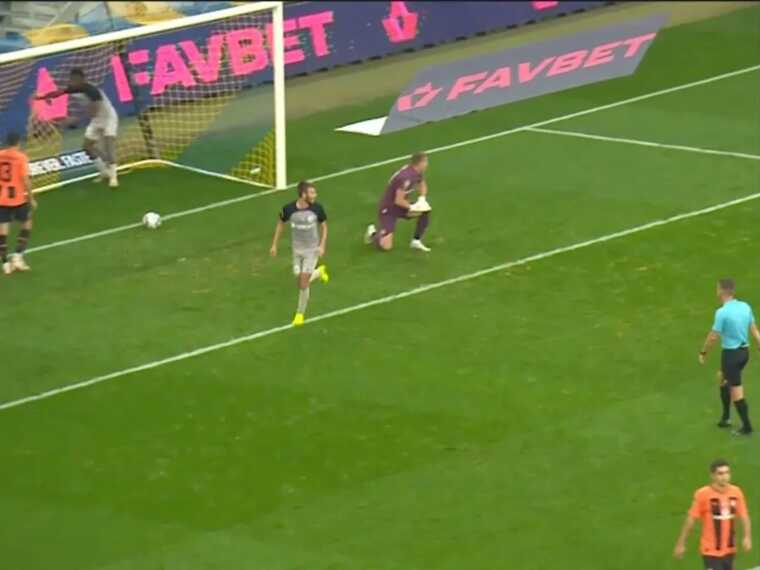 Донецкий "Шахтер" сенсационно проиграл в УПЛ, потерпев первое поражение в сезоне