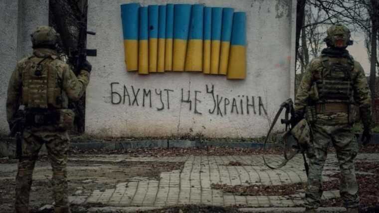 Оккупантам в Бахмуте грозит окружение