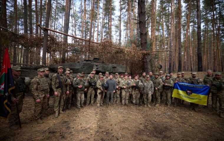 Зеленский провел в Харьковской области важные совещания, заслушал Сырского