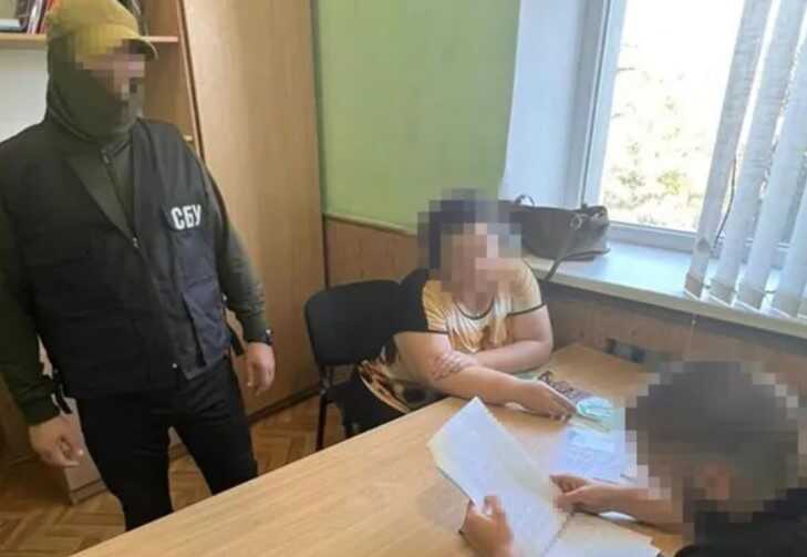 СБУ затримала колаборантку на Херсонщині, яка працювала бухгалтером на окупантів