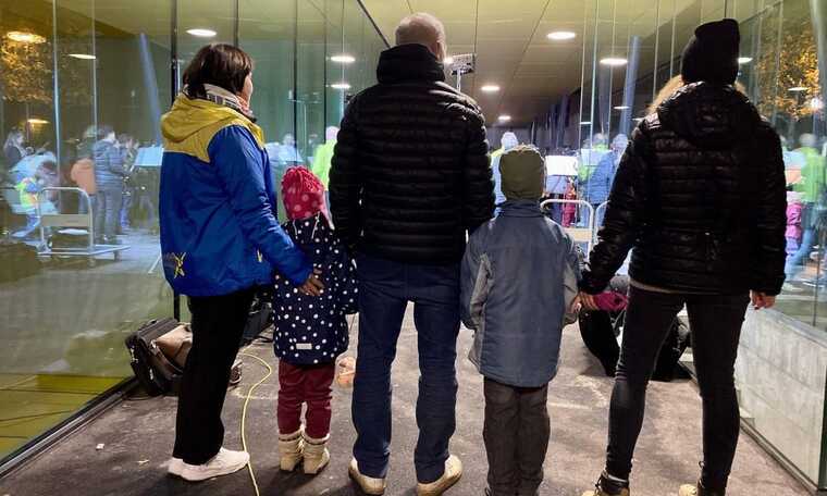 SwissInfo: Швейцарія платитиме до $4000 українським біженцям за повернення додому