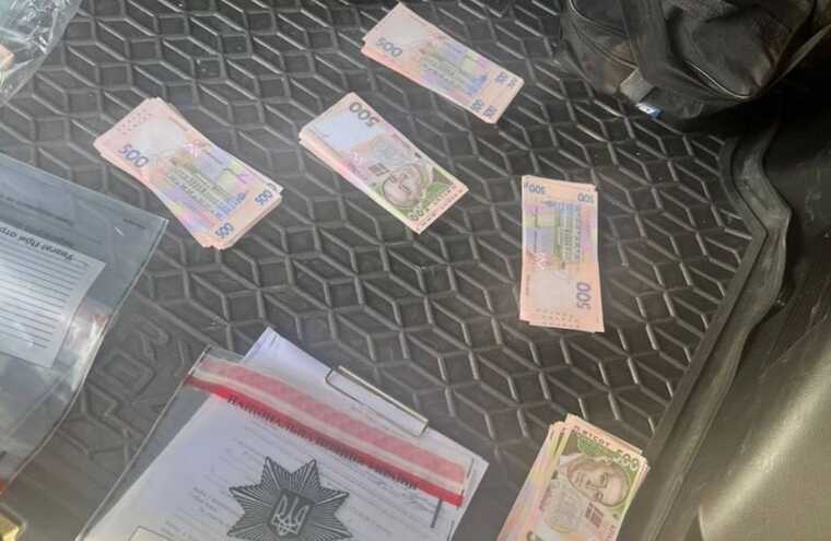 "Ворожка" на Сумщині виманила у жінки 1,9 млн гривень