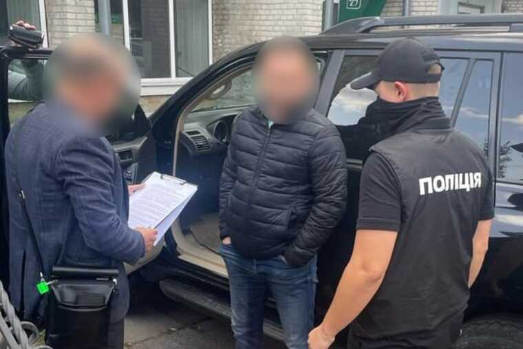 На Волині за корупцію затримали начальника управління ОВА