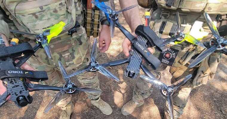 Дрон TORO испепелил САУ "Гиацинт", пролетев рекордное расстояние