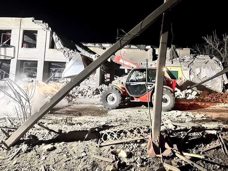 Окупанти обстріляли громаду під Миколаєвом: є загибла та поранений