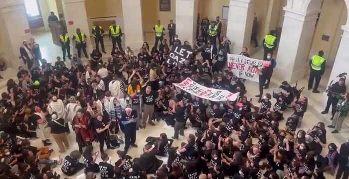 У Капітолій США ввірвалися прихильники Палестини, які вимагають припинення вогню у Газі