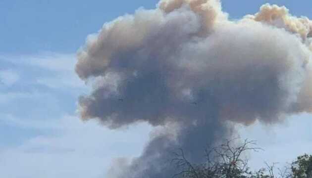 Окупанти вдарили авіабомбами по двох селах на Херсонщині