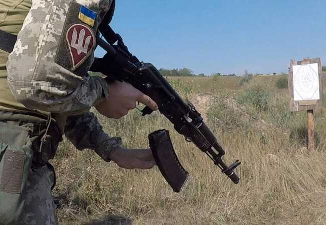 В Херсонской области солдат, стреляя в сторону оккупантов, случайно застрелил товарища