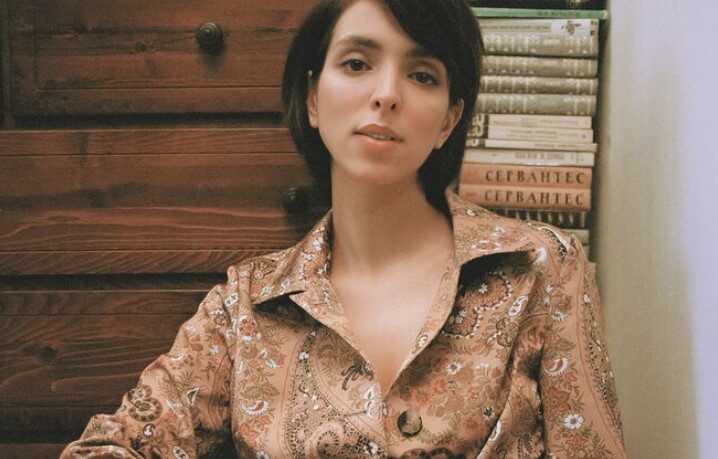 Ведущую из РФ, рассказавшую анекдот о мертвых еврейских младенцах, отстранили от эфира