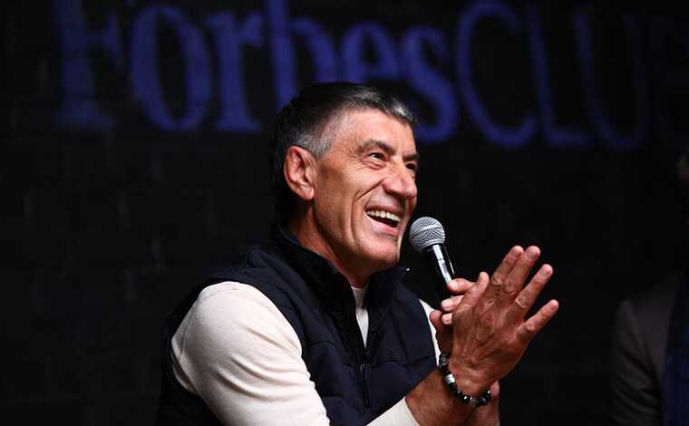 Український Forbes заперечує участь російського олігарха Мусаєва у покупці бренду