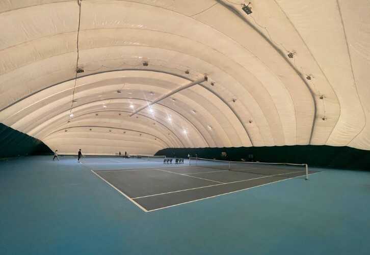 У Києві незаконно приватизували тенісні корти за заниженою ціною