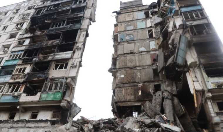 Окупанти зносять історичну частину Маріуполя, - Андрющенко