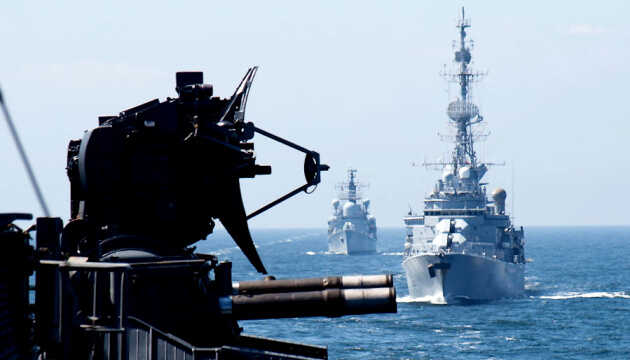 РФ у Чорному й Азовському морях тримає три кораблі: ракетоносіїв немає