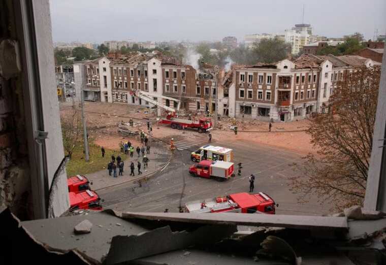 Україна та Росія ведуть переговори під час війни з низки питань