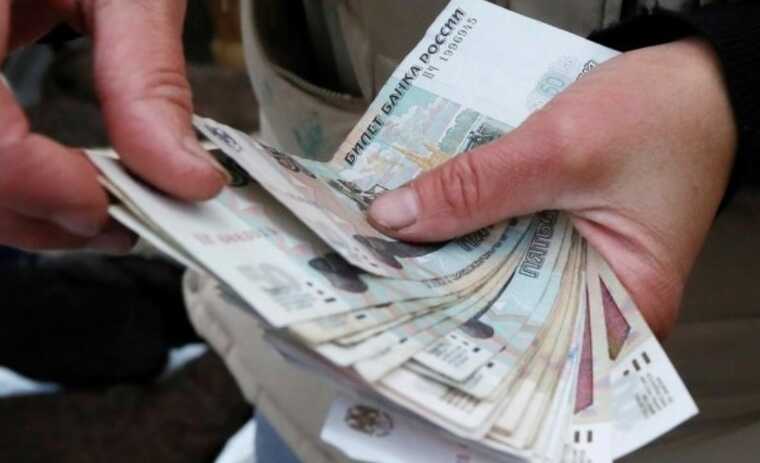 Росіяни стали частіше скаржитися на маленькі зарплати