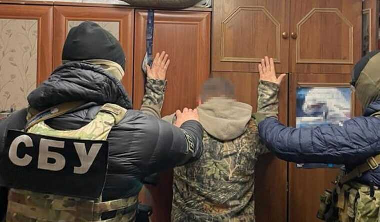 Шпигували за ЗСУ у прикордонних районах Сумської області: СБУ затримала російських агентів