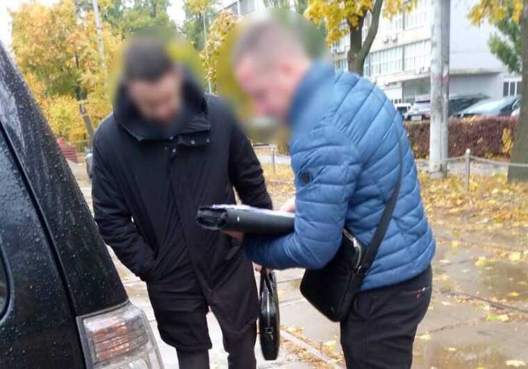 У Києві ексдиректора філії «Укрзалізниця» підозрюють у привласненні премій