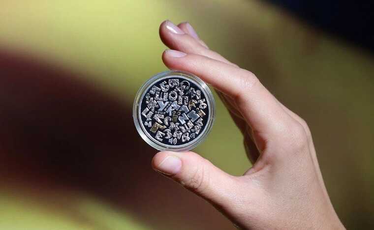 НБУ ввів в обіг нову незвичайну 10 гривневу монету