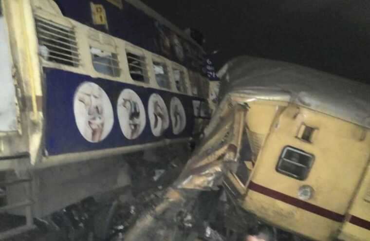 В Індії зіштовхнулися потяги: є багато загиблих і поранених