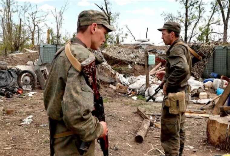 Генштаб ЗСУ: Окупанти влаштували обшуки в Кремінній у пошуках українських розвідників