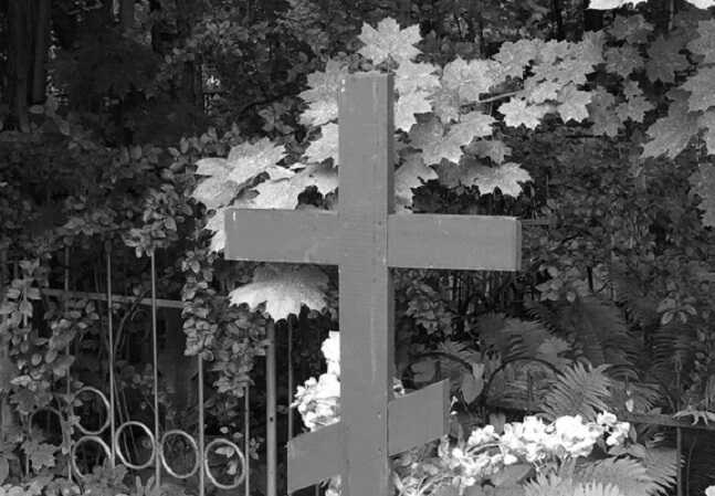 У Дніпрі затримали директора кладовища за продаж місць для поховань