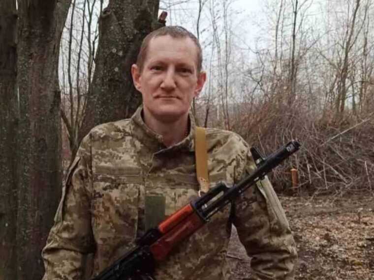 Повернувся на щиті: під час бойового завдання в Роботиному загинув стрілець-санітар із Львівщини