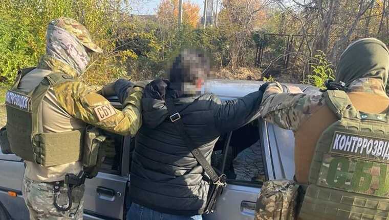 В Запорожье чиновника ОВА задержали за сотрудничество с ФСБ