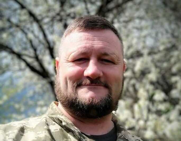На фронті загинув ветеран АТО з Закарпаття Сергій Кузнєв