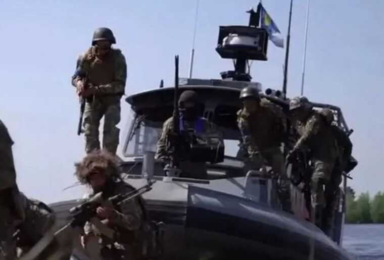 Z-військкор розповів про "комарину" тактику ЗСУ, – "Нас сточують"