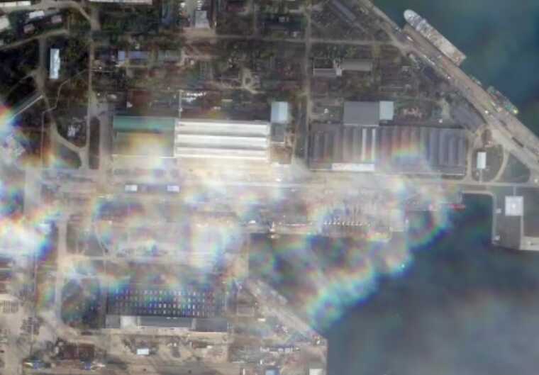 З’явилися супутникові знімки пошкодженого російського корабля в Керчі