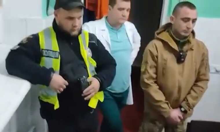 В Хмельницкой области представители военкомата пытались забрать призывника прямо из больницы