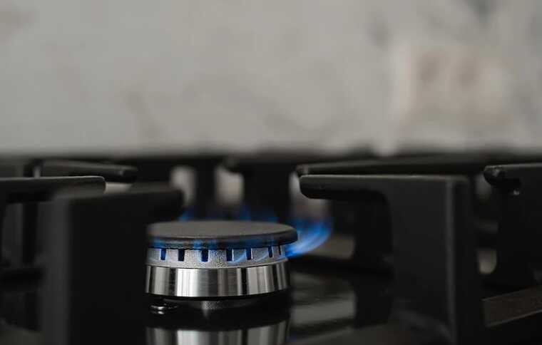 Платежі прийдуть, навіть якщо квартира порожня: "Нафтогаз" звернувся до українців за кордоном