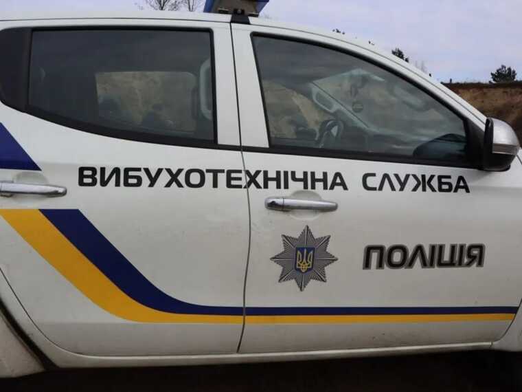 На Київщині на даху будинку виявили залишкові елементи ПЗРК "Ігла"