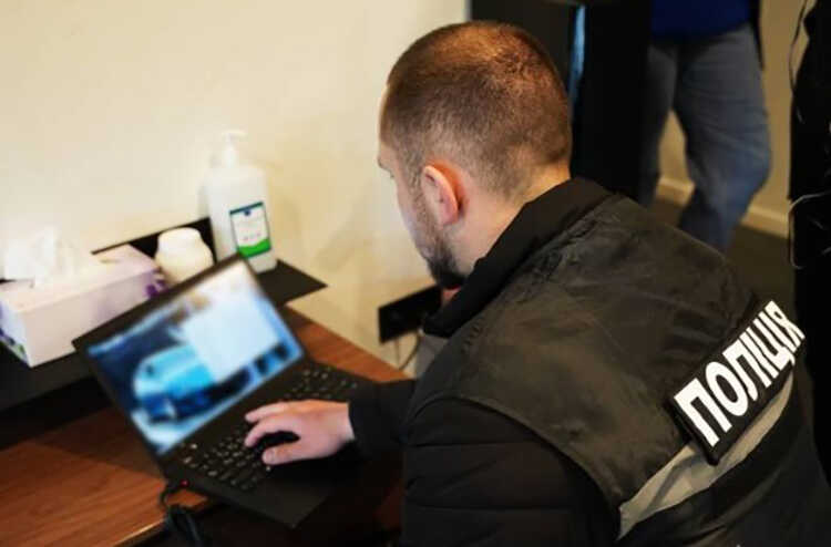 Киберполиция разоблачила криптовалютных аферистов, которые работали в 20 странах