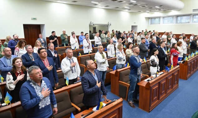 Киевсовет заборонила депутатам від “ОПЗЖ” займати керівні посади у комісіях і ТКК