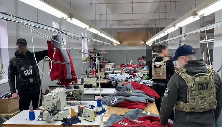 На Закарпатті приховано виготовляли куртки для збірної РФ з лижного спорту