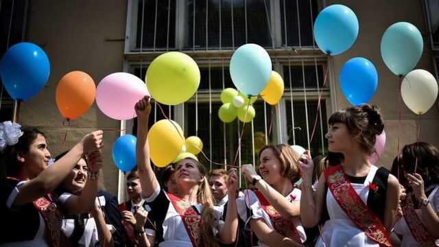 Українська молодь тікає в Росію за "кращим життям": викрито новий недолугий фейк роспропаганди