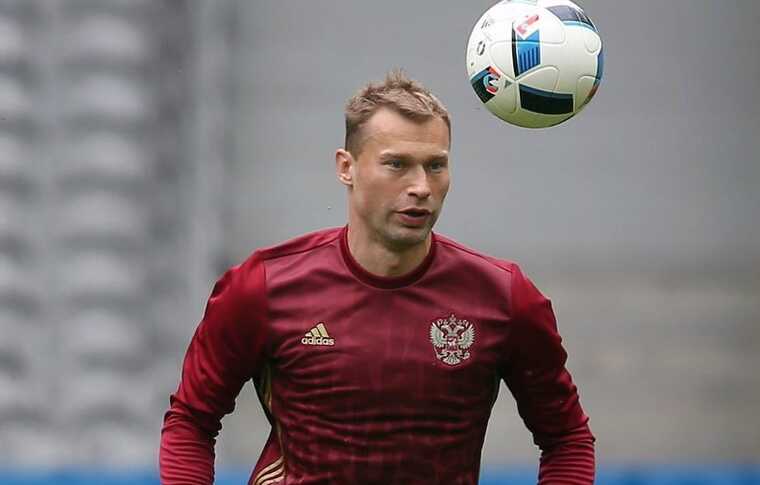 Легенда російського футболу, який засудив війну в Україні, втік до Іспанії