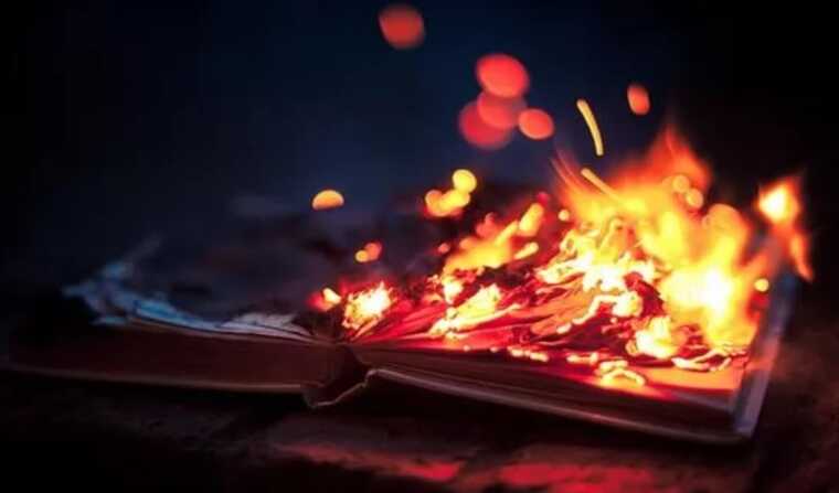 Окупанти на сході знищили майже всю українську літературу, - ЦНС