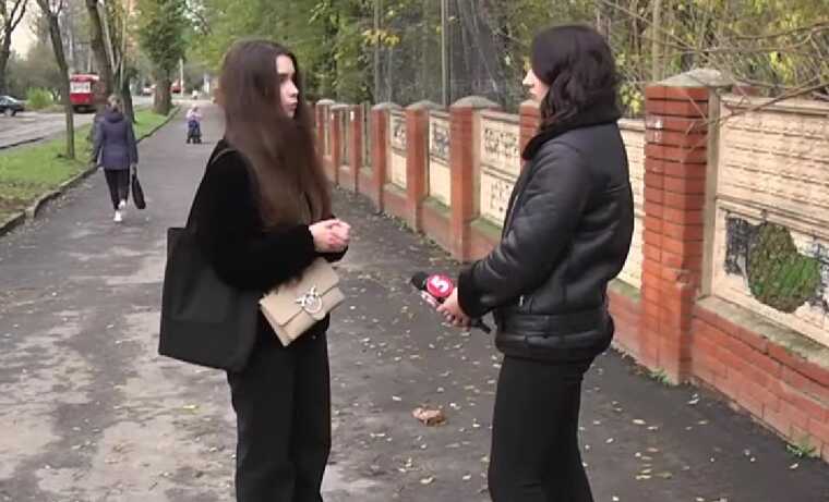 Мовний скандал в університеті Дніпра: студентка скаржиться, що викладачка змушує відповідати російською