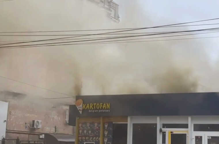 У Києві на Подолі пожежа з сильним задимленням