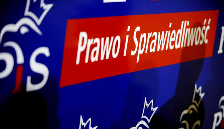 Опозиція в Польщі висміяла пропозицію прем’єра підтримати програму уряду ПіС