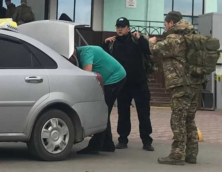 Окупанти у Джанкої посилили патрулювання: охороняють місто групами по 4-5 осіб