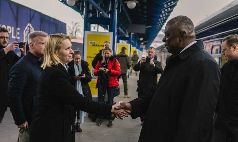 Глава Пентагону приїхав до Києва