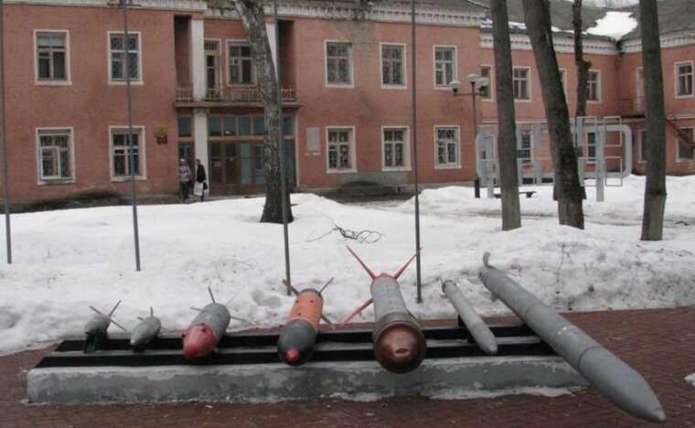 У РФ поскаржилися на атаку дронів на Крим і Брянський хімзавод